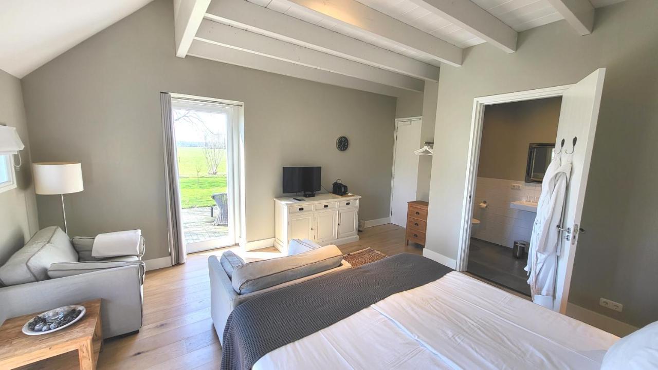 The Barnyard Bed & Breakfast Balinge Екстериор снимка