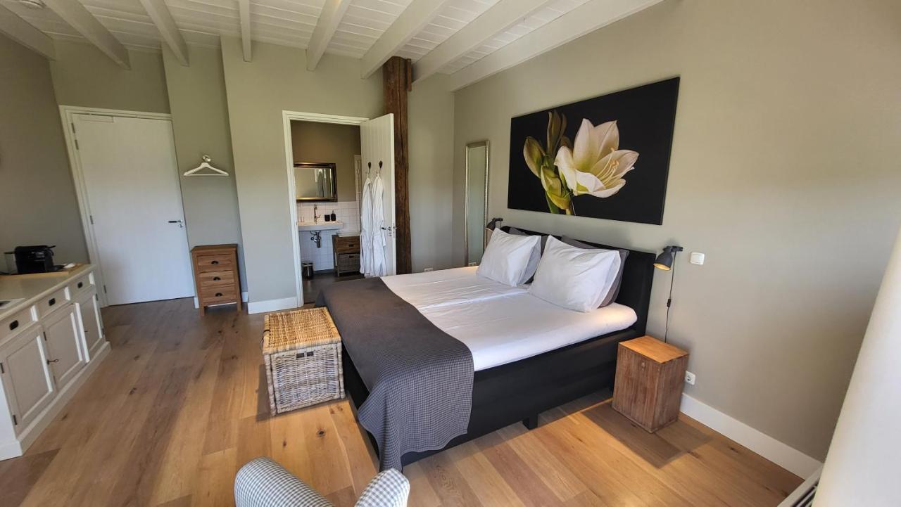 The Barnyard Bed & Breakfast Balinge Екстериор снимка