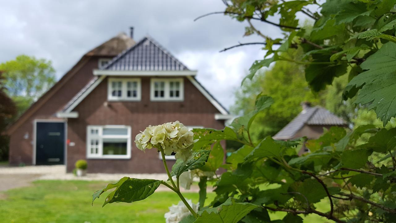 The Barnyard Bed & Breakfast Balinge Екстериор снимка